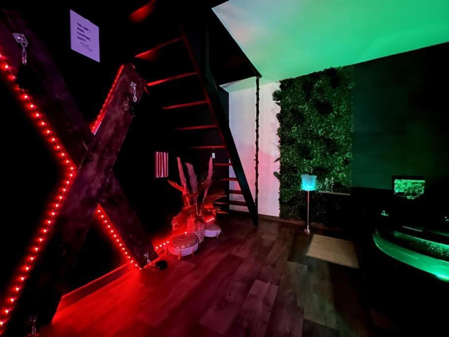 Red Love-Room / Balneo & Plus ! Souppes-sur-Loing Exterior foto