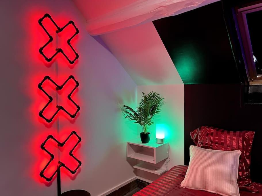 Red Love-Room / Balneo & Plus ! Souppes-sur-Loing Exterior foto